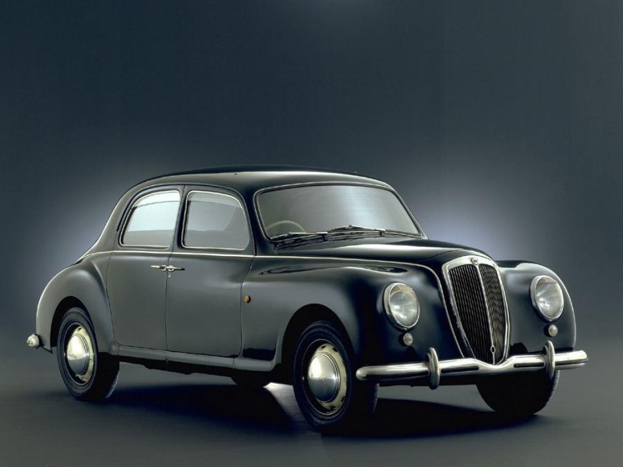  Lancia Aurelia 1950 года  (фото 14 из 15)